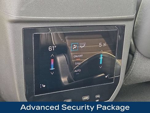 Used 2025 GMC Yukon Denali Ultimate AWD/4WD image 4
