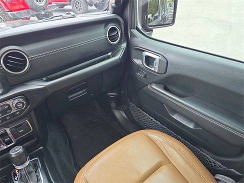 Certified 2020 Jeep Wrangler Unlimited Sahara image 12