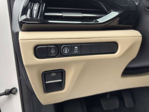 Used 2023 Acura MDX SH-AWD image 24