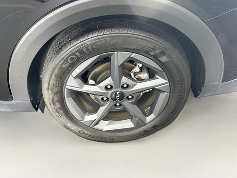 Used 2025 Kia K4 FWD image 11