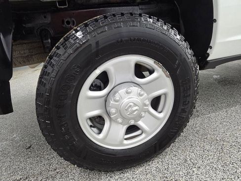 Used 2022 RAM 2500 Tradesman AWD/4WD image 36