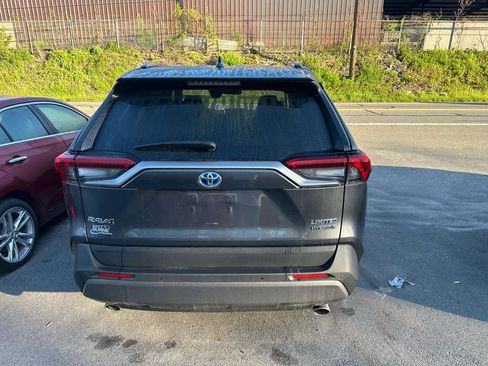 Used 2021 Toyota RAV4 Limited w/ Limited Grade Weather Package AWD/4WD image 6