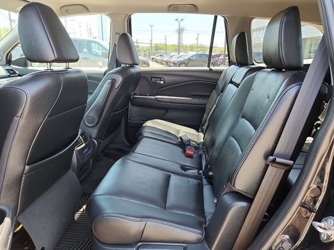 Used 2017 Honda Pilot EX-L image 10