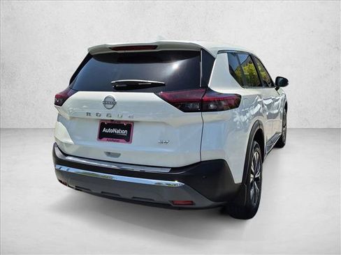 Certified 2023 Nissan Rogue SV FWD image 5