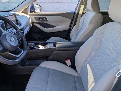 Used 2021 Nissan Rogue SV image 14