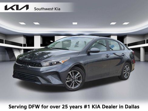 Certified 2024 Kia Forte LXS FWD image 1