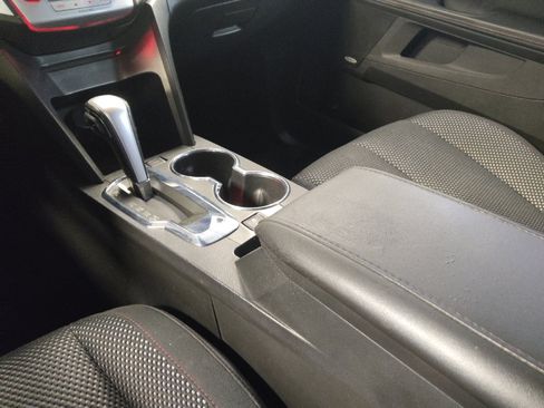 Used 2015 GMC Terrain SLE w/ Convenience Package AWD/4WD image 26