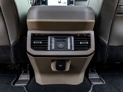 Used 2026 Ford F250 Platinum w/ Platinum Plus Package image 34