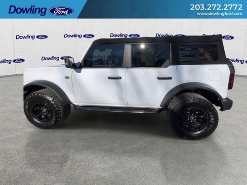 Used 2022 Ford Bronco Wildtrak image 9