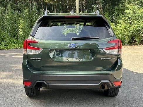Certified 2024 Subaru Forester Premium AWD/4WD image 4