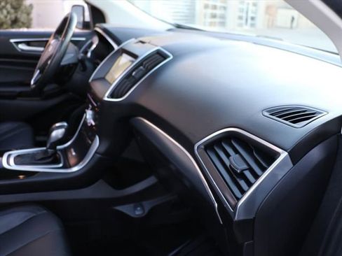 Used 2017 Ford Edge Titanium w/ Equipment Group 301A image 10