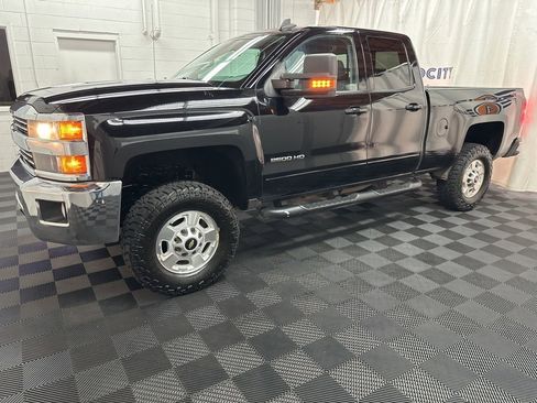 Used 2015 Chevrolet Silverado 2500 LT w/ LT Convenience Package image 5