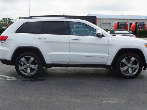 Used 2016 Jeep Grand Cherokee Limited AWD/4WD image 4