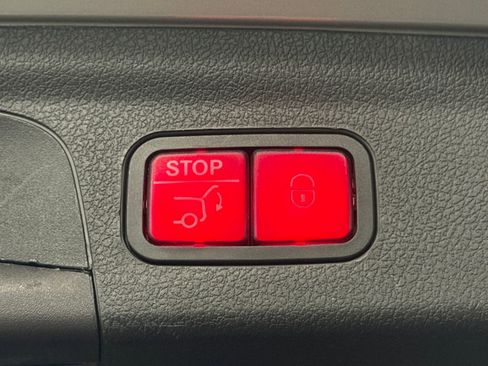 Certified 2020 Mercedes-Benz GLE 350 4MATIC image 16