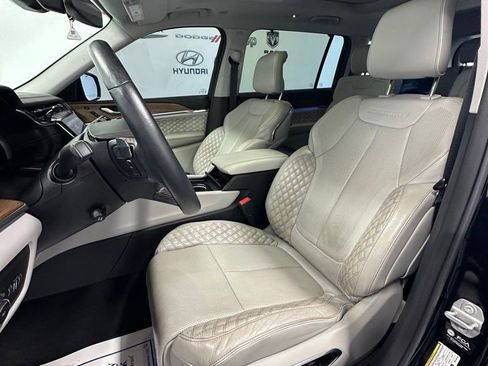 Used 2021 Jeep Grand Cherokee L Summit w/ Luxury Tech Group V image 15