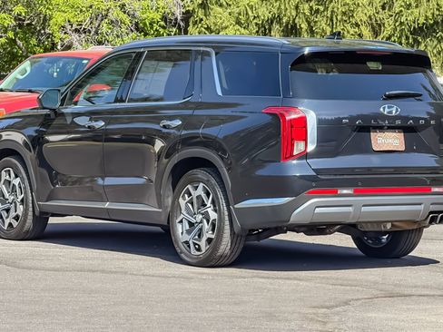 Used 2023 Hyundai Palisade Limited AWD/4WD image 6