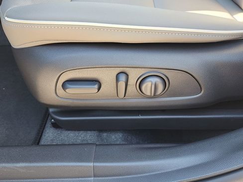 New 2026 Buick Envista Avenir FWD image 17