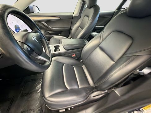 Used 2022 Tesla Model 3 RWD image 9