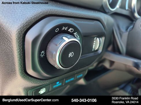 Used 2023 Jeep Wrangler Unlimited w/ Cold Weather Group AWD/4WD image 22