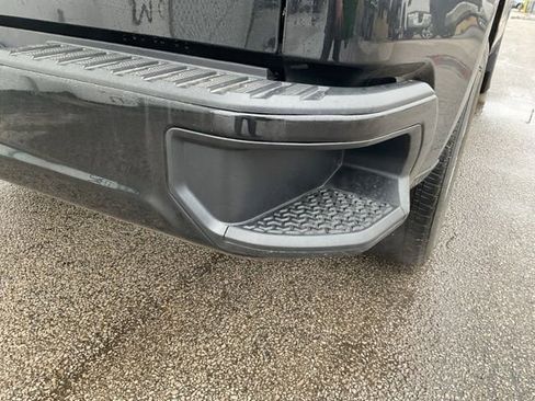 Used 2024 Chevrolet Silverado 1500 Custom image 10