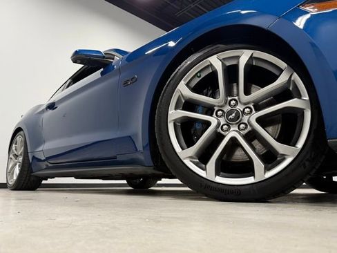 Used 2022 Ford Mustang GT Premium w/ Equipment Group 401A image 3