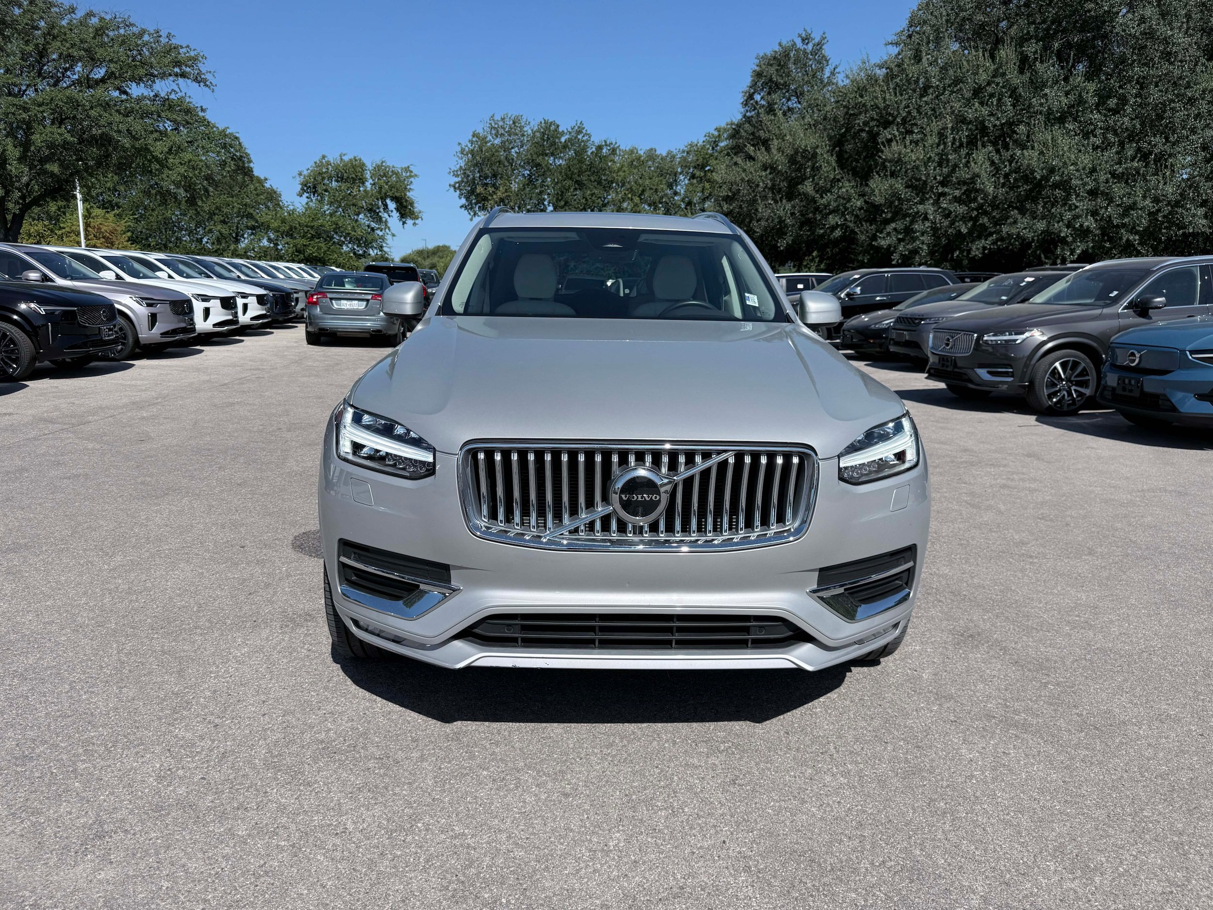 Certified 2023 Volvo XC90 B6 Plus w/ Protection Package Premier AWD/4WD image 8