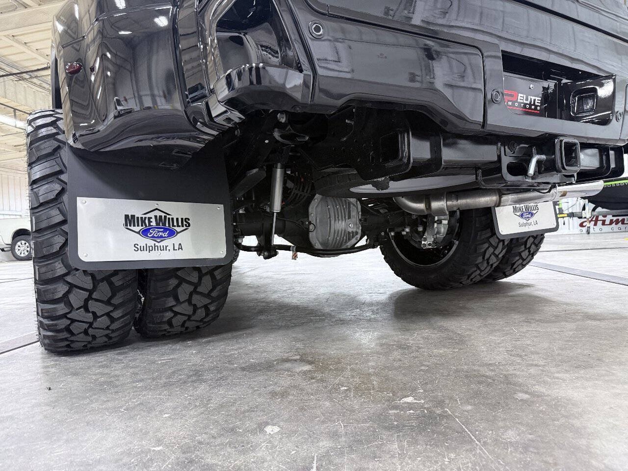 Used 2026 Ford F450 Platinum w/ FX4 Off-Road Package AWD/4WD image 39