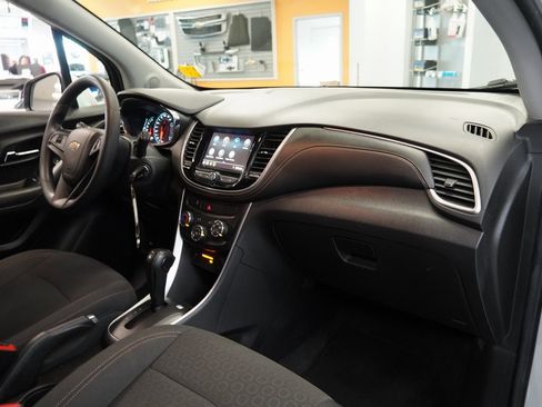 Used 2021 Chevrolet Trax LS w/ Tint and Cruise Package image 33