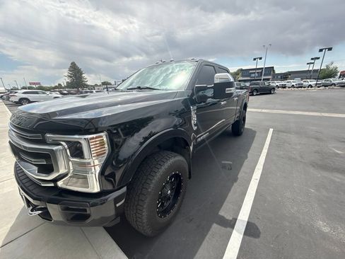 Used 2021 Ford F350 Platinum w/ Tremor Off-Road Package AWD/4WD image 13