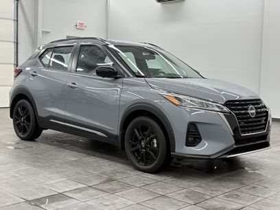 Used 2023 Nissan Kicks SR