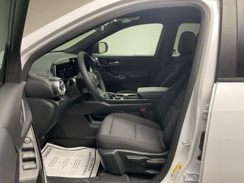 New 2026 Chevrolet Equinox LT w/ LPO, Floor Liner Package image 12