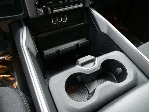 Used 2022 RAM 2500 Big Horn w/ Level C Equiment Group image 29