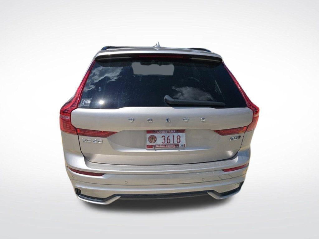 Used 2025 Volvo XC60 B5 Plus w/ Protection Package AWD/4WD image 7