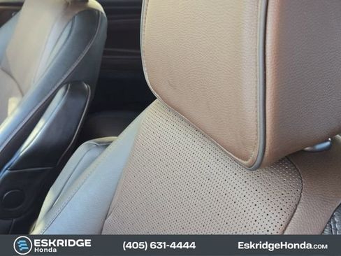 Used 2025 Honda Odyssey Elite image 17