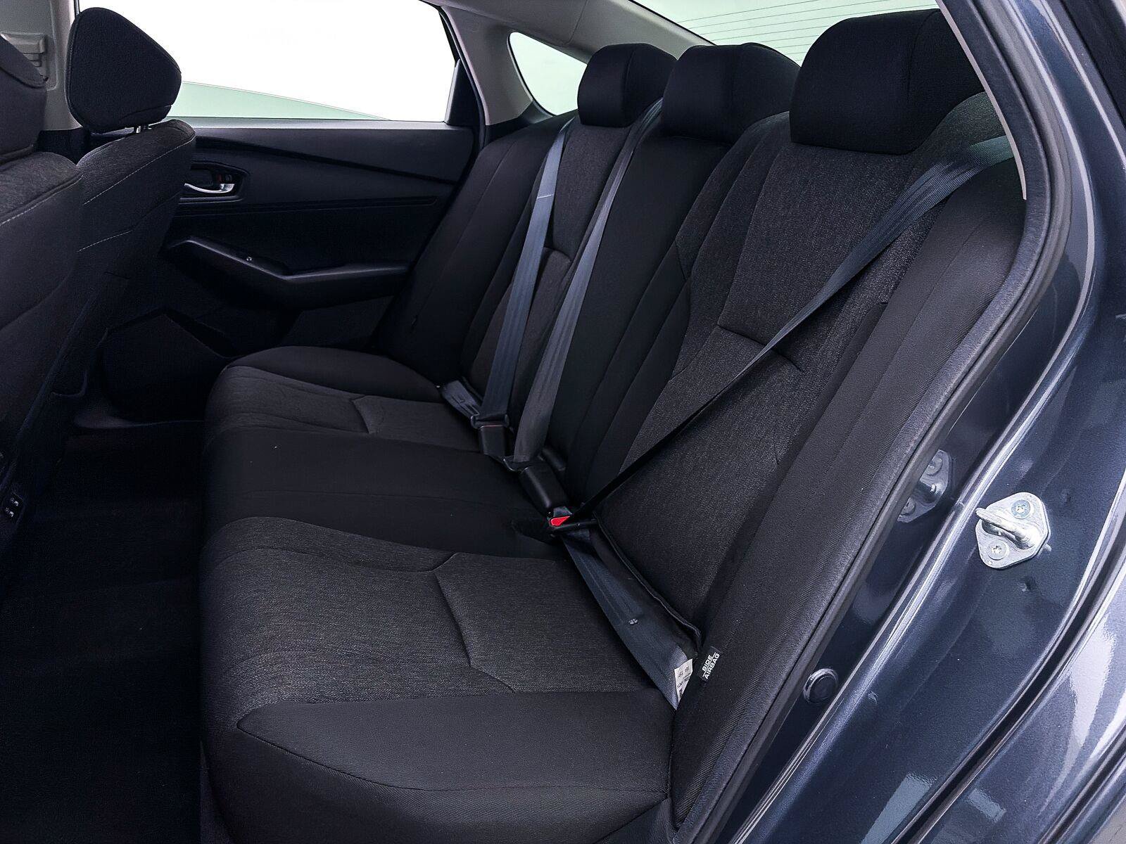Used 2025 Honda Accord SE image 36