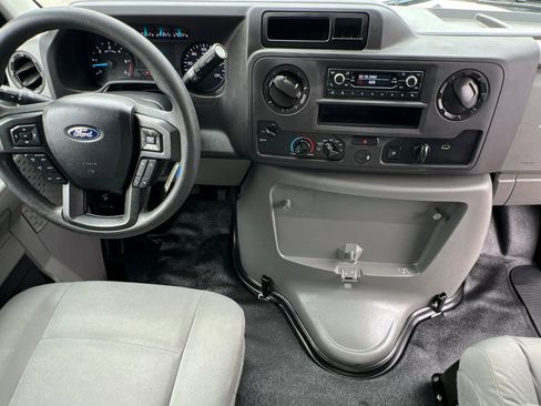 Used 2021 Ford E-450 and Econoline 450 Super Duty w/ Power Windows & Locks Group image 12