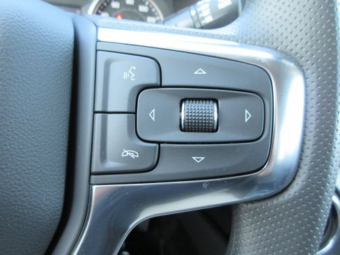 New 2026 Chevrolet Blazer LT w/ Convenience Package FWD image 24