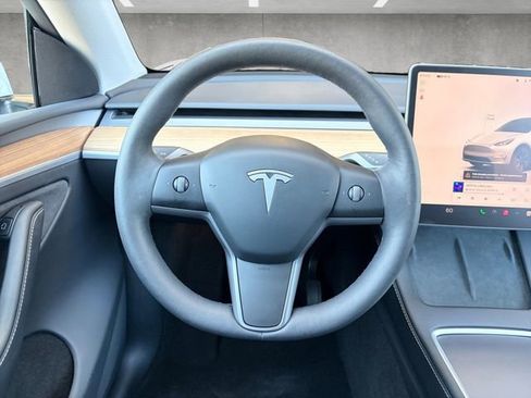 Used 2024 Tesla Model Y Long Range image 21