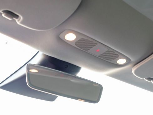 Used 2019 Tesla Model 3 Performance image 27