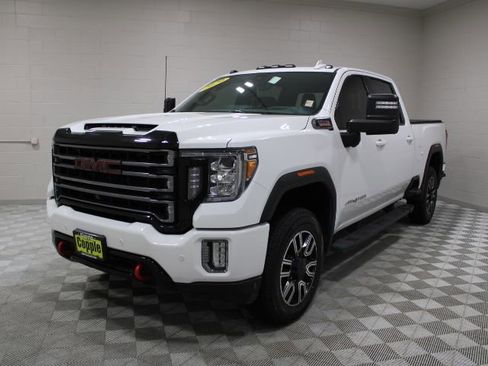 Used 2020 GMC Sierra 2500 AT4 w/ AT4 Premium Package image 6