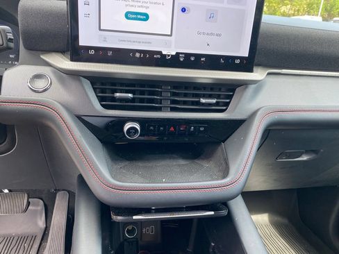Used 2025 Ford Explorer ST-Line RWD image 17