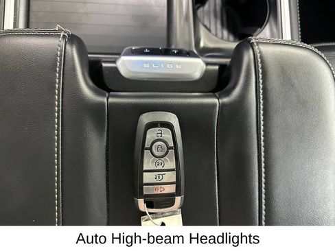 Used 2025 Ford Expedition Max Platinum AWD/4WD image 41