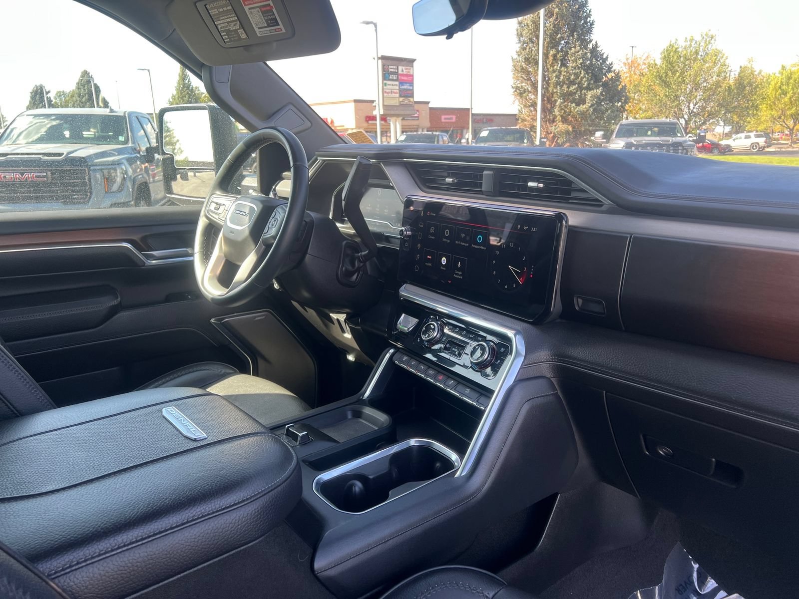 Used 2024 GMC Sierra 3500 Denali w/ Denali Reserve Package AWD/4WD image 34