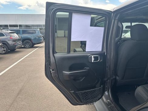 Used 2021 Jeep Wrangler Unlimited Sport AWD/4WD image 14