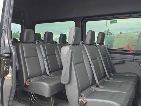 Used 2025 Mercedes-Benz Sprinter 2500 image 15