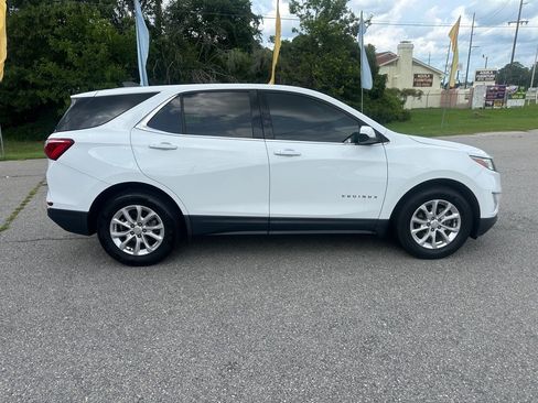 Used 2020 Chevrolet Equinox LT FWD image 6
