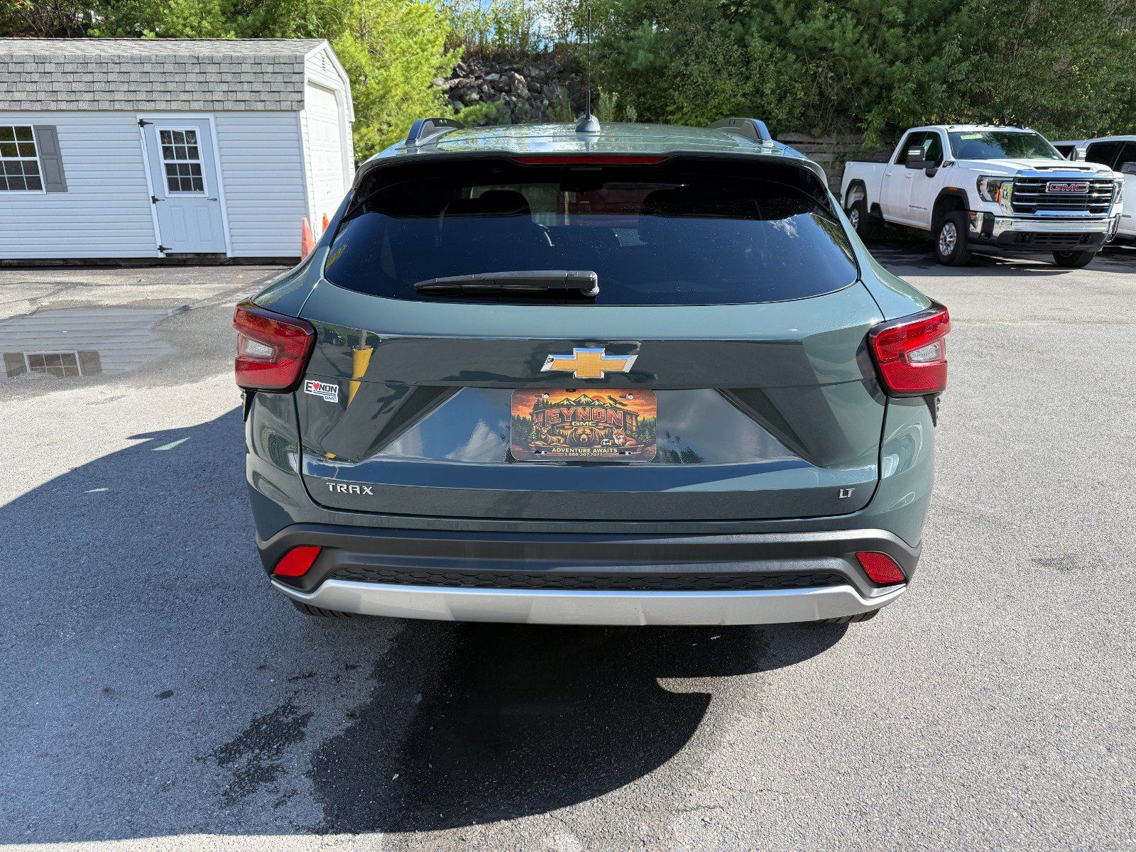 Used 2025 Chevrolet Trax LT FWD image 4