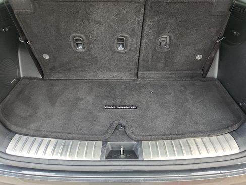 Used 2020 Hyundai Palisade Limited FWD image 18