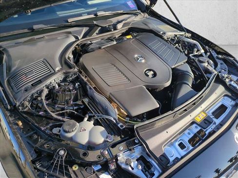 Used 2025 Mercedes-Benz C 300 Sedan image 23