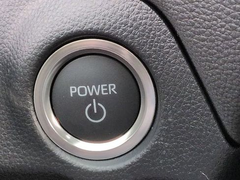 New 2025 Toyota RAV4 SE image 18